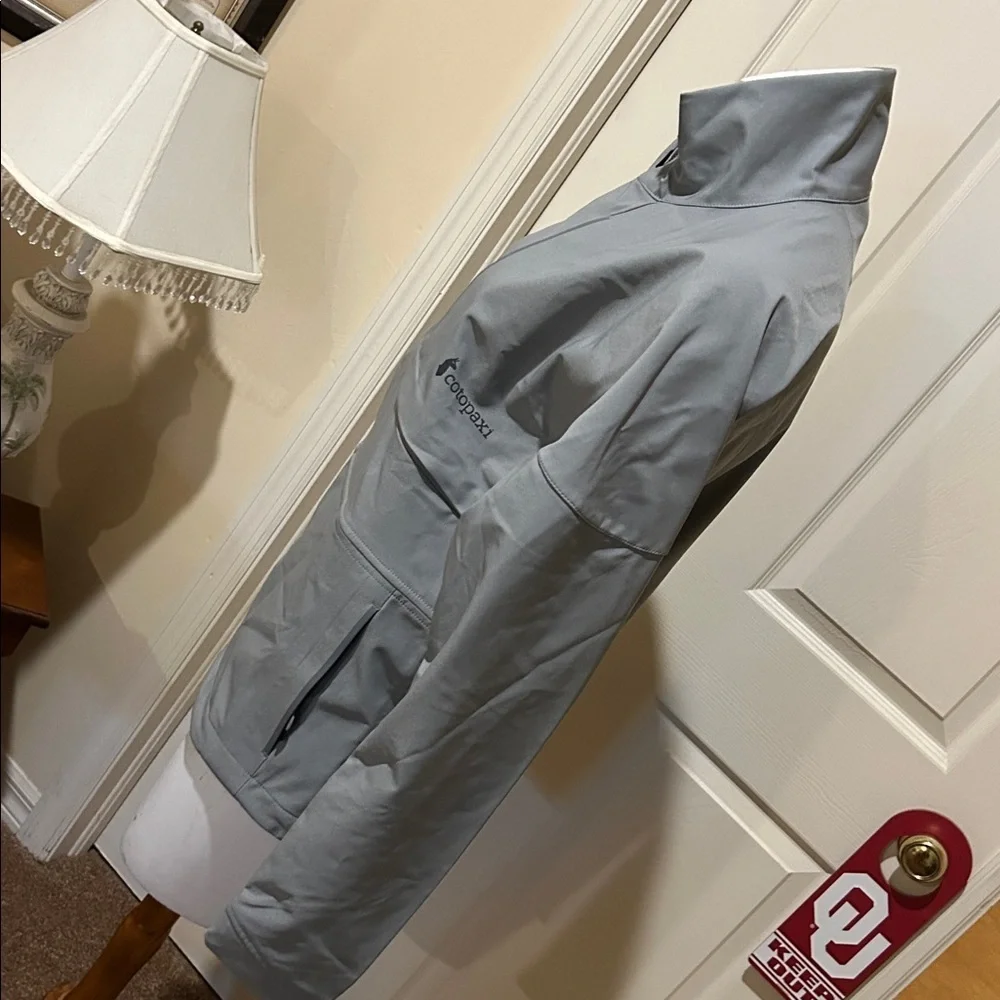 Cotopaxi Gray Women's Kinsa Soft shell Jacket. Size Small. NEW. Gray